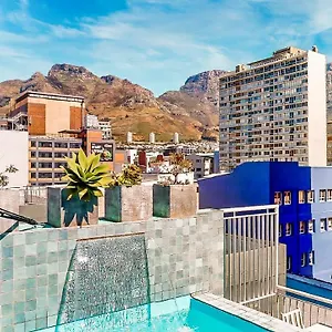 Aparthotel Urban Oasis